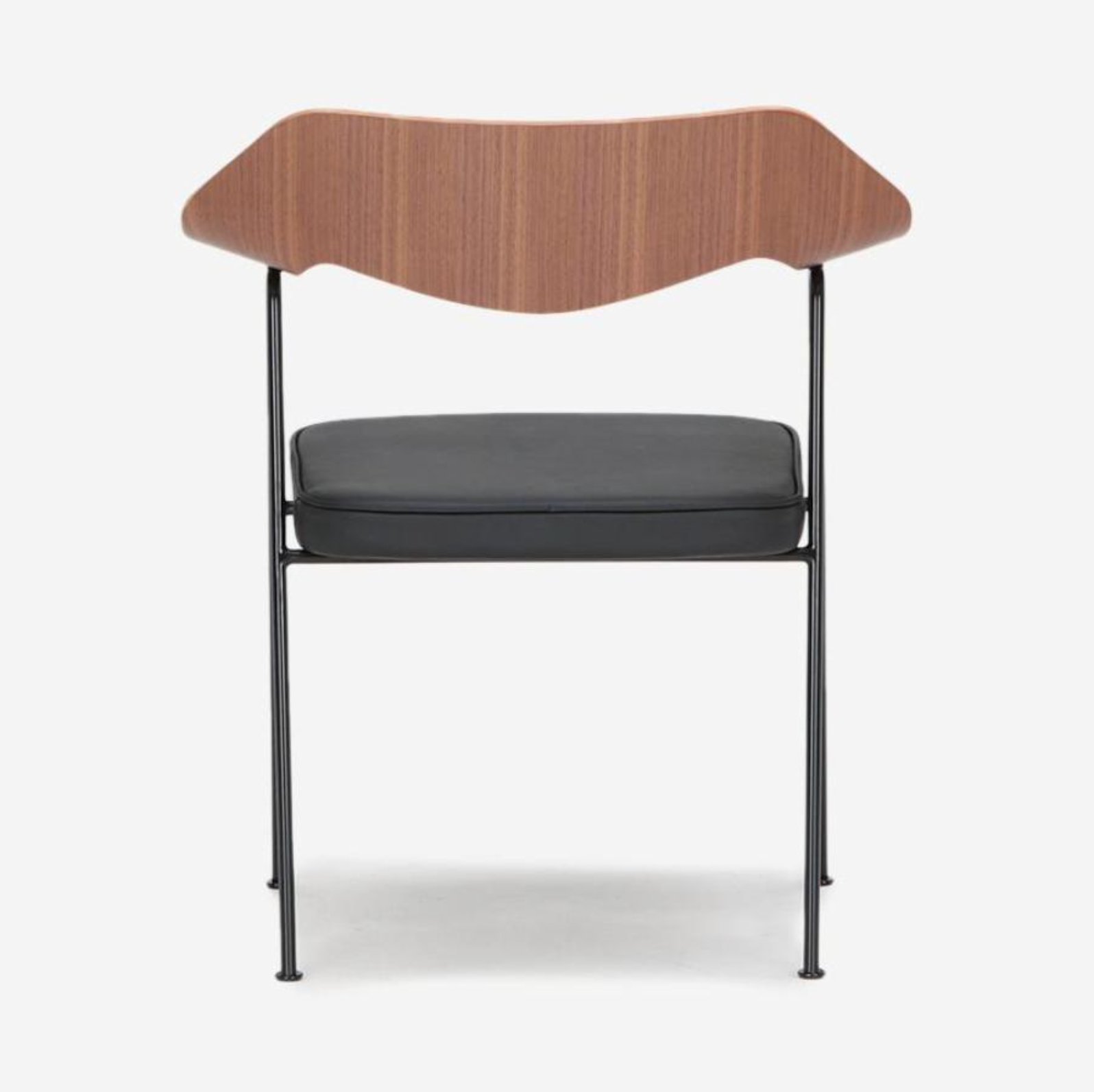 Case Furniture 675 餐椅