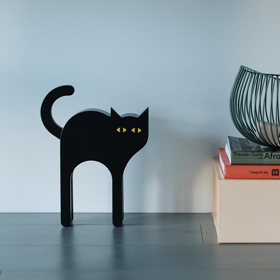 TECTA CAT