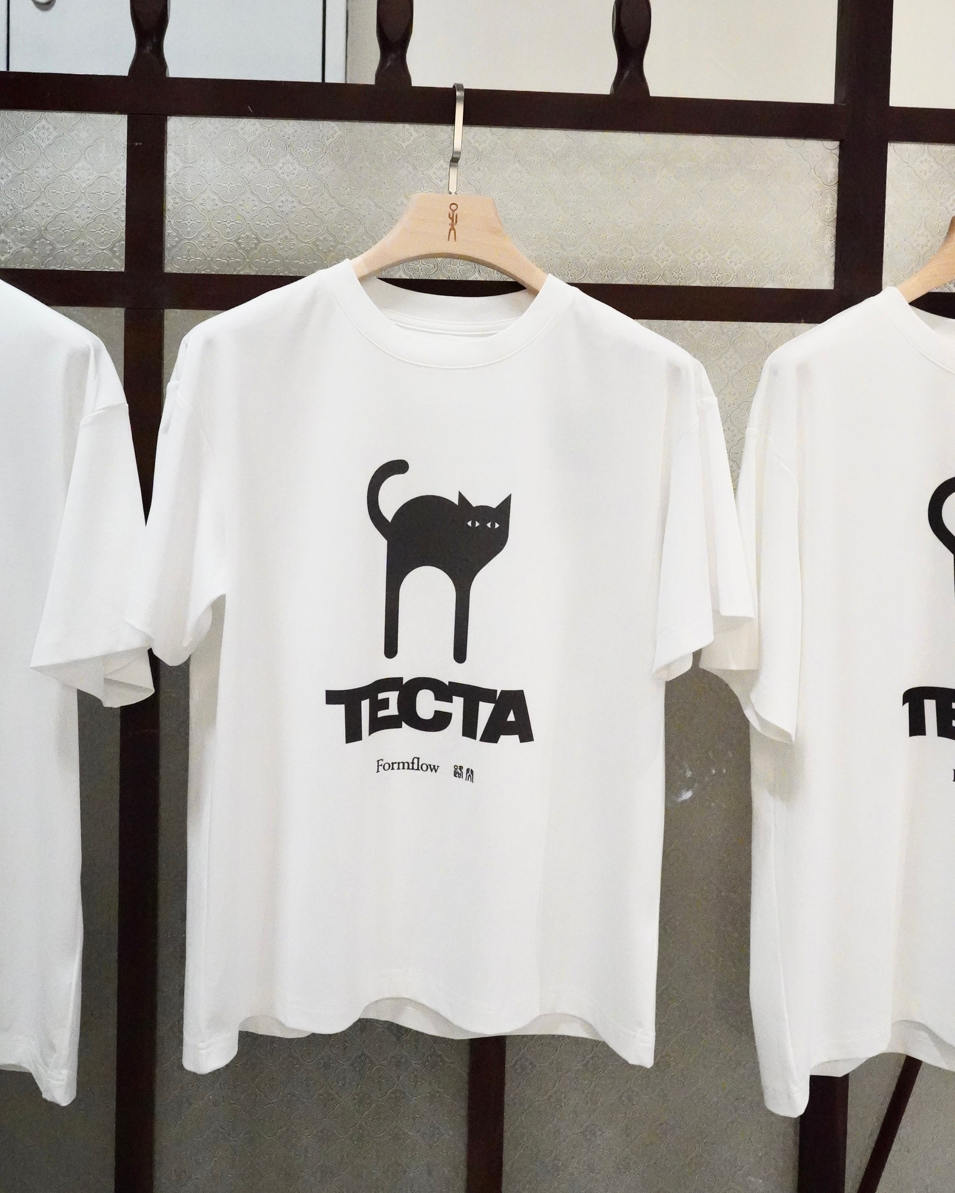 Formflow × Road Sign｜TECTA TEE